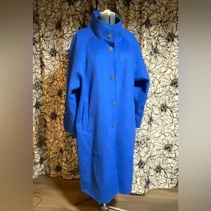 NWOT Bright Blue chic Bernardo Wool Blend Coat